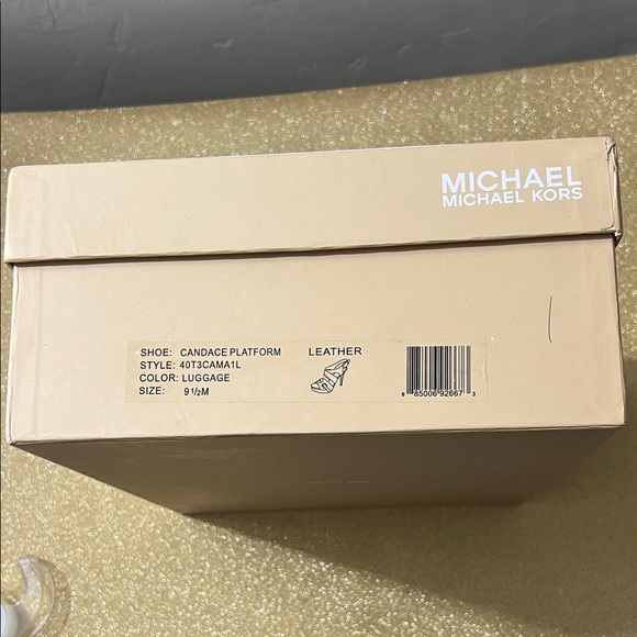 NIB Michael Kors Luggage Candace Platform Sandals - Picture 16 of 16